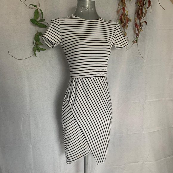Zara Dresses & Skirts - Zara Trafaluc Pencil Skirt Dress
